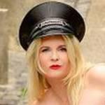Domina M