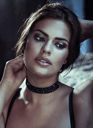 Stephanie Van Den Bergh