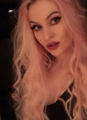 Eve Elizabeth