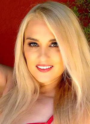 Julia Robbie