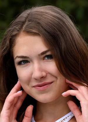 Shayne Dominika
