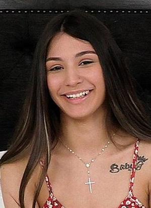 Nina Nieves