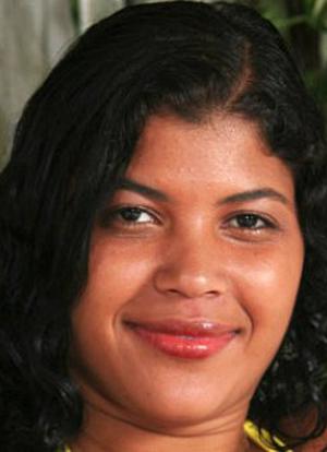 Lorina Dinez
