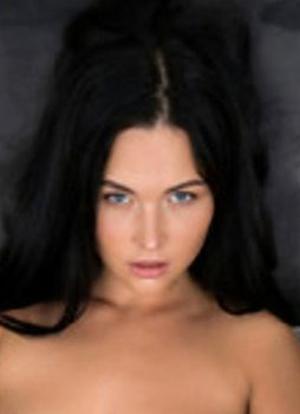 Bella B