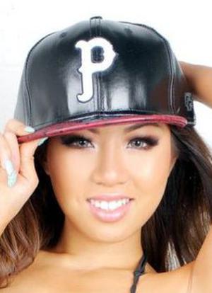 Holly Lee