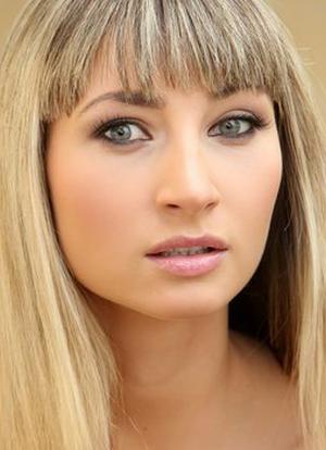 Caroline Stone